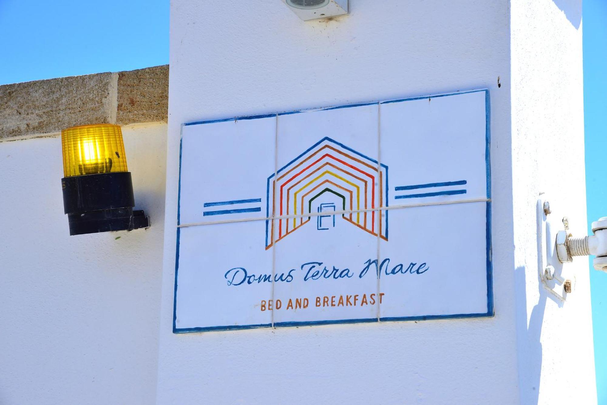 B&B Domus Terra Mare ตอร์เร ซาน จิโอวานนิ อูเจนโต ภายนอก รูปภาพ